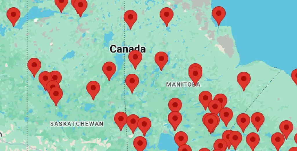 Canadian map with markers where Northern/NorthMart stores are located